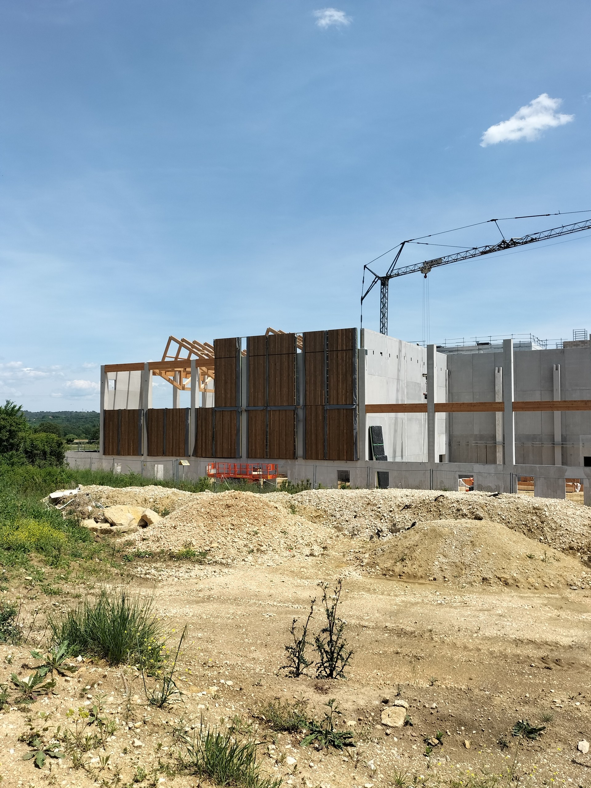 Détail architectural du site de production Arcadie à Alès