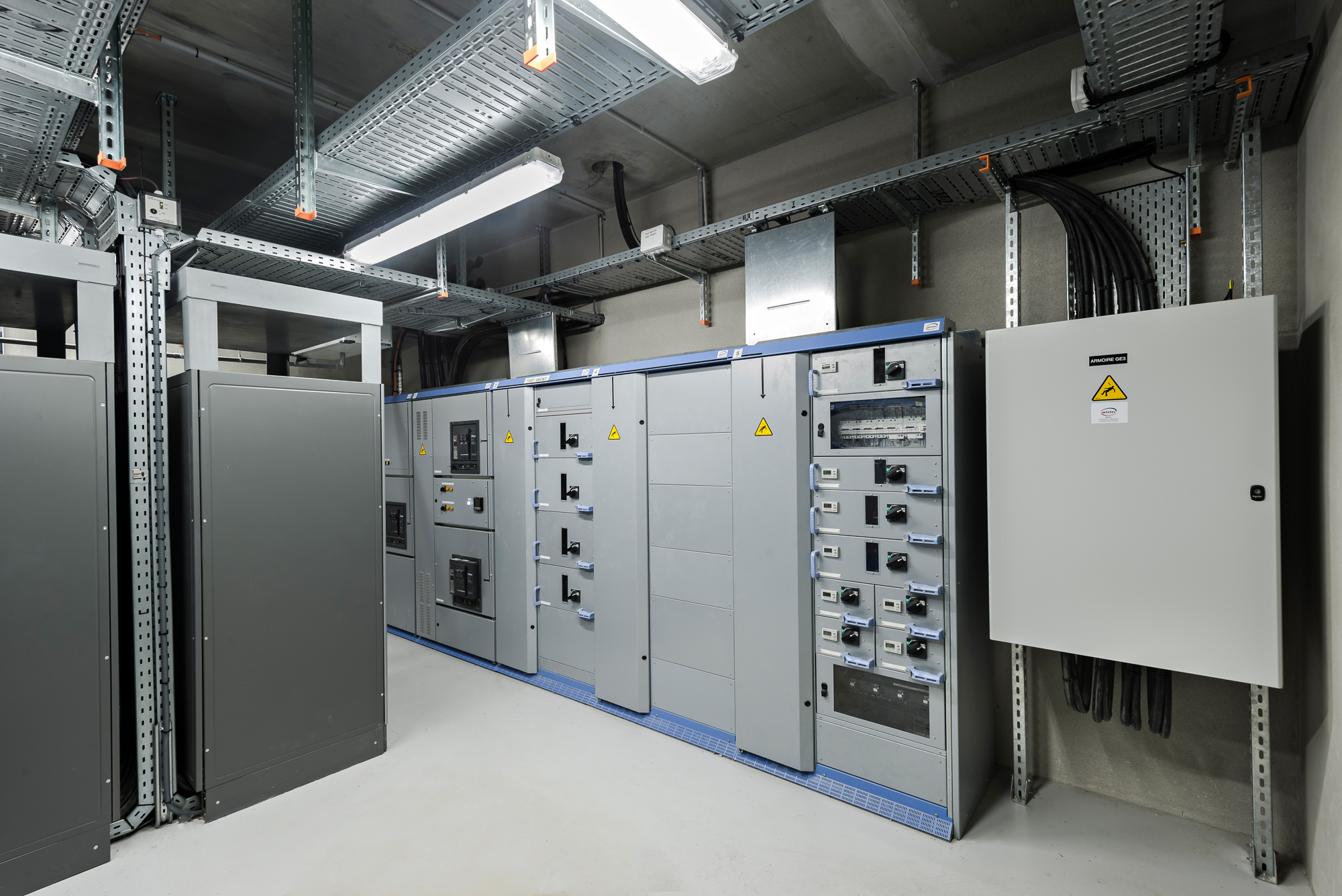 Data center INRA à Auzeville : salle blanche de 200 m², PUE cible 1,5, free cooling
